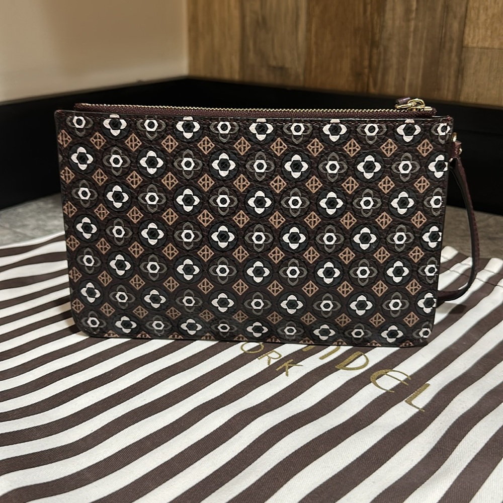 Henri Bendel Maroon Tote with Gold Accents and Matching Wristlet (No Dustbag) - Picture 8 of 12